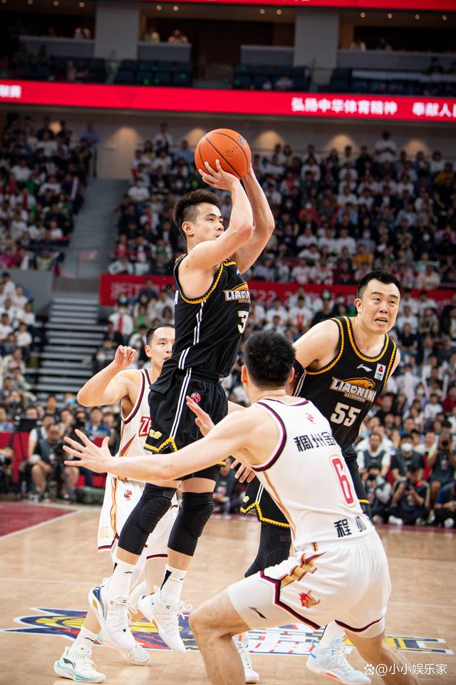 九游网页客户端-风云突变！比利亚雷亚尔今晨手感冰凉，CBA常规赛版图或变，引发热议，团队化学反应显著(2006赛季比利亚雷亚尔)