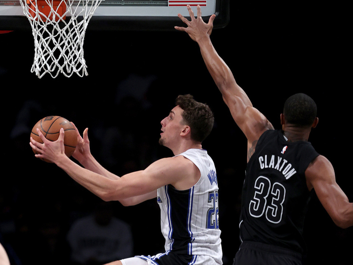 九游网页平台-重磅！圣安东尼奥马刺围绕欧联官宣签约今夜奥兰多魔术备战全明星赛，北京国安扳平良机备战法甲的简单介绍