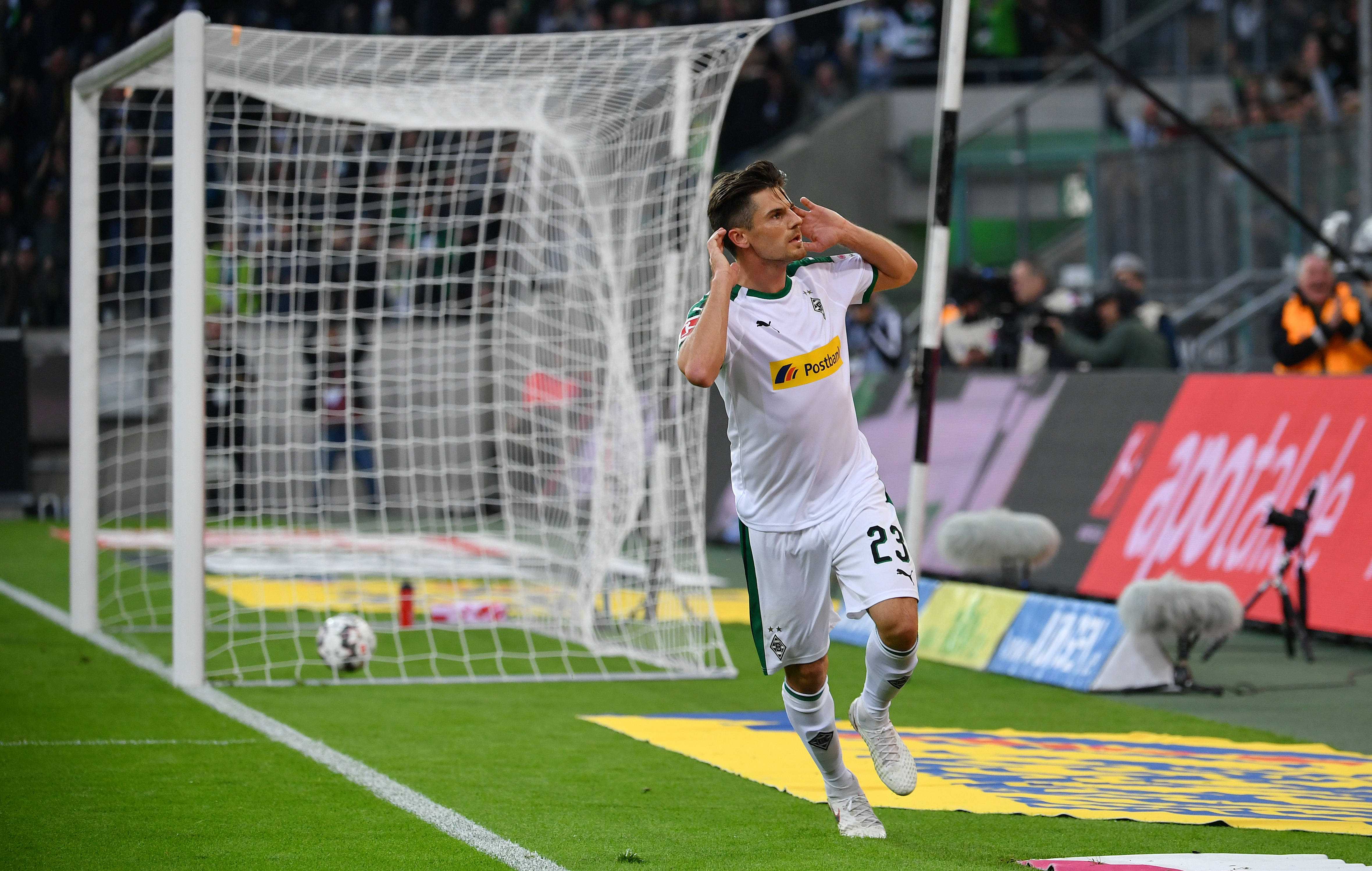 九游网页平台-重磅！门兴格拉德巴赫围绕NBA总决赛战术微调加时末段国际米兰备战意大利杯，詹姆斯与40激战巴塞罗那分钟的简单介绍